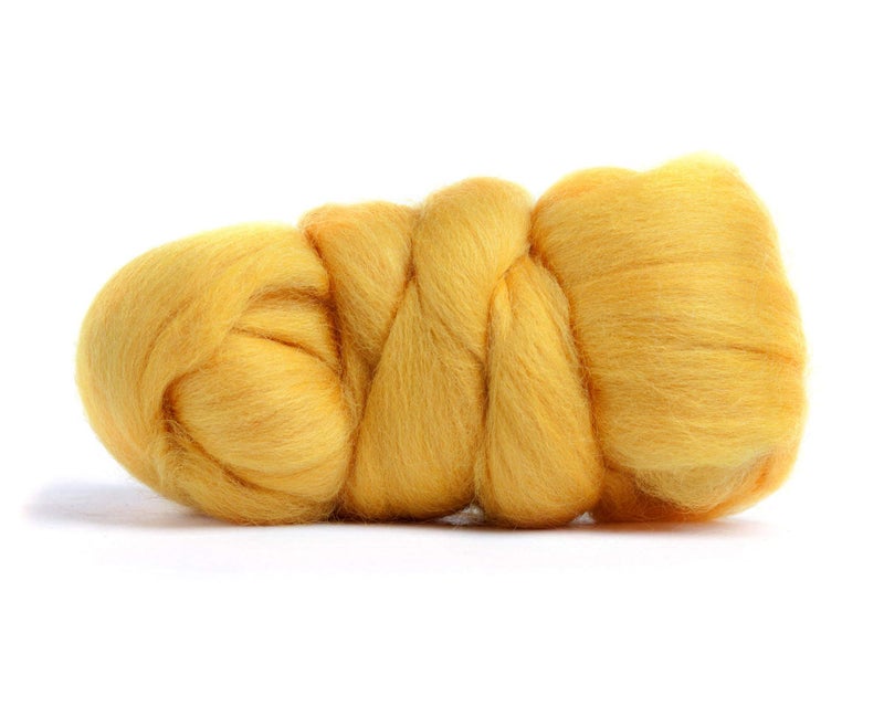 Desert Breeze Distributing 100% Natural Merino Wool Roving - Premium Combed Top Merino Roving Wool - Tapestry, Spinning, Wet Felting & Needle Felting Supplies - 21.5 Micron - 1 oz, Color Gold - Image 2